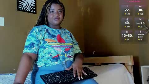 Snapshot of kimberly__4 chatting on February 10, 2025, 8:10 pm Kimberly 4 online show from February 10, 2025, 8:10 pm