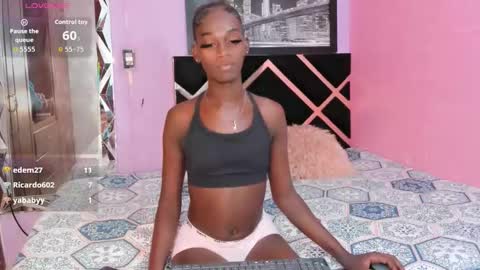 Snapshot of kimberly_ebonny chatting on November 24, 2025, 9:53 am kimberly_ebonny online show from November 24, 2025, 9:53 am