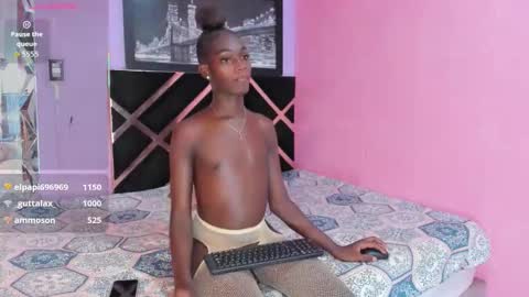 Snapshot of kimberly_ebonny chatting on December 15, 2025, 12:04 am kimberly_ebonny online show from December 15, 2025, 12:04 am