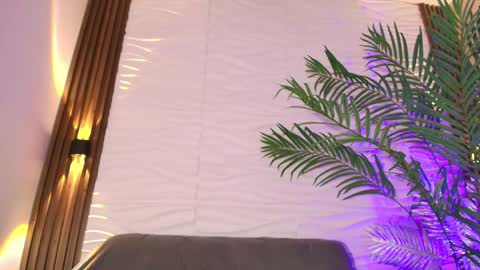 kimberly gonzalez online show from November 15, 2025, 3:48 am