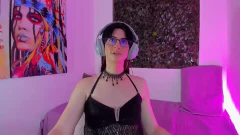 Snapshot of kimberly_thonson chatting on February 21, 2025, 3:23 am kimberly_thonson online show from February 21, 2025, 3:23 am
