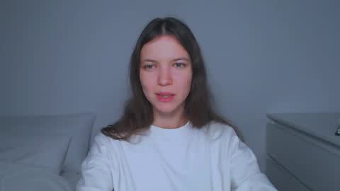 Kimberly online show from November 18, 2025, 10:52 am