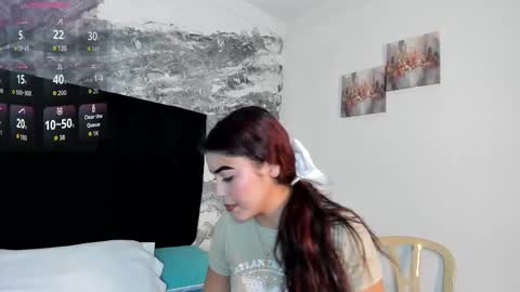 Kimberly Loren online show from October 28, 2025, 2:31 pm