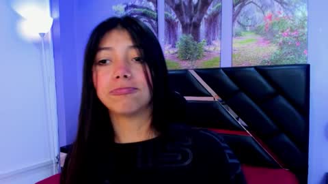 Kimberly Villalobos online show from October 9, 2025, 11:41 am