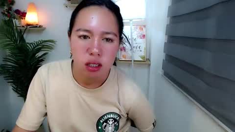 kimbratx online show from November 3, 2025, 10:42 pm