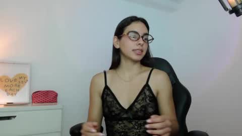CAMI online show from April 11, 2026, 2:38 am