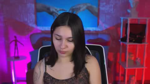 kimclarks online show from November 8, 2025, 12:27 pm