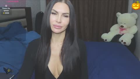 KIm online show from December 5, 2024, 6:55 pm