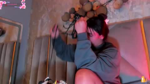  KIM  online show from February 19, 2026, 3:02 am