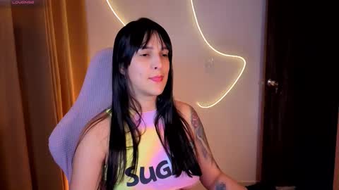 Kim 3 online show from December 19, 2025, 3:02 am