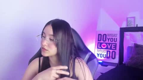 kimgarcez online show from September 17, 2025, 9:05 pm