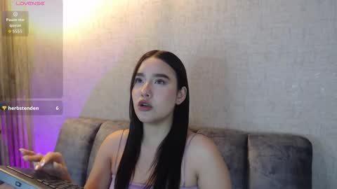 kimgarcez online show from November 4, 2025, 8:41 pm