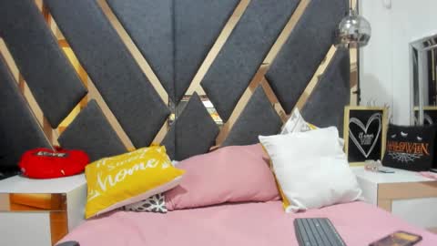 Snapshot of kimianal chatting on February 19, 2026, 1:40 pm Kimy online show from February 19, 2026, 1:40 pm