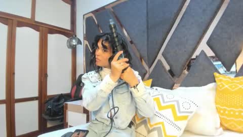 Snapshot of kimianal chatting on February 23, 2026, 2:14 pm Kimy online show from February 23, 2026, 2:14 pm