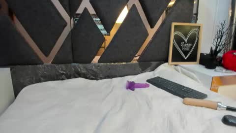 Kimy online show from March 11, 2026, 3:18 pm