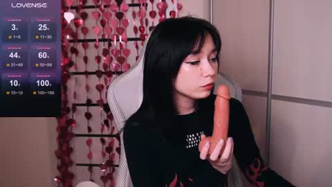 Snapshot of kimiko_luv chatting on July 28, 2026, 8:52 pm Kimiko online show from July 28, 2026, 8:52 pm