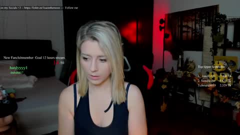 Snapshot of kimilee22 chatting on September 27, 2025, 1:05 pm Wolfs Girl online show from September 27, 2025, 1:05 pm