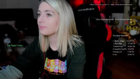 Wolfs Girl online show from October 1, 2025, 7:20 pm