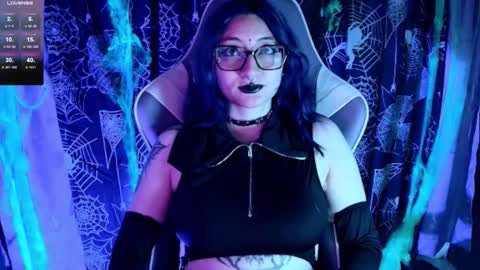 Snapshot of kimlennox_ chatting on October 30, 2025, 1:34 pm online show from October 30, 2025, 1:34 pm