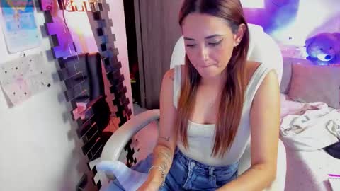 kimmberly_saenz_ online show from February 26, 2026, 12:09 am