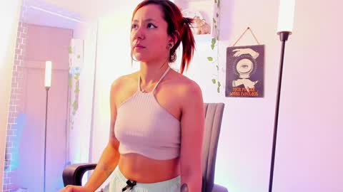 Kimm online show from December 8, 2024, 2:18 am