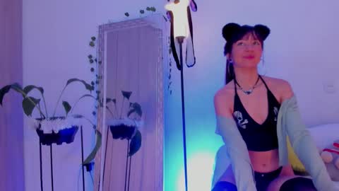 Kimm online show from October 6, 2025, 2:53 am