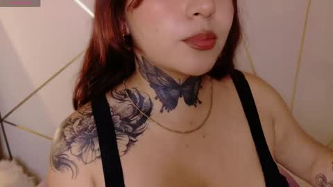 Snapshot of kimmi_kim chatting on June 8, 2026, 10:32 pm online show from June 8, 2026, 10:32 pm