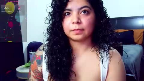 Kimmi online show from November 21, 2025, 10:08 pm