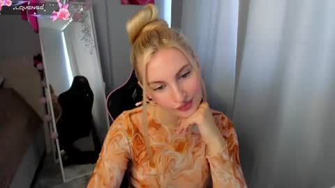 Snapshot of kimmy1_powell chatting on July 1, 2026, 4:25 am kimmy1_powell online show from July 1, 2026, 4:25 am