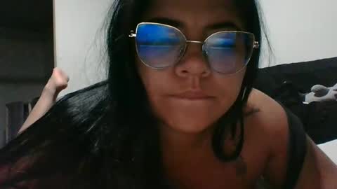 Snapshot of kimmy_kimmy_ chatting on January 28, 2025, 1:39 am Kimmy online show from January 28, 2025, 1:39 am