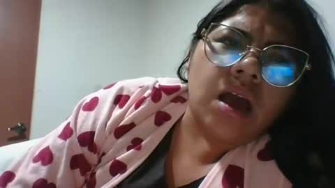 Snapshot of kimmy_kimmy_ chatting on February 11, 2025, 4:01 am Kimmy online show from February 11, 2025, 4:01 am