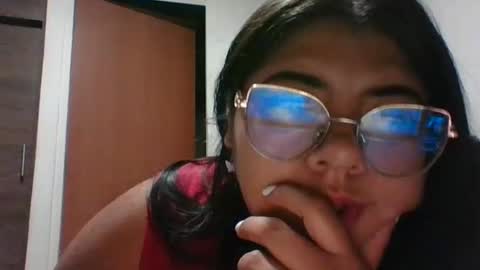 Snapshot of kimmy_kimmy_ chatting on February 17, 2025, 1:47 am Kimmy online show from February 17, 2025, 1:47 am