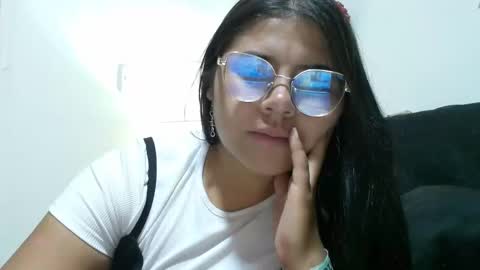 Snapshot of kimmy_kimmy_ chatting on March 10, 2025, 12:51 am Kimmy online show from March 10, 2025, 12:51 am