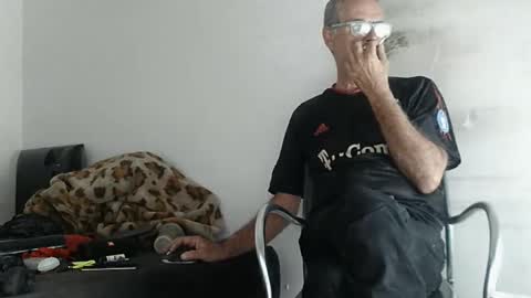 kimo372 online show from October 26, 2025, 4:02 pm