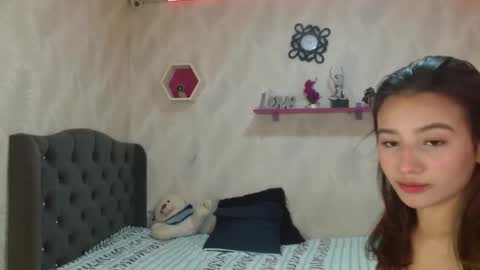 Snapshot of kimty_ chatting on September 10, 2025, 11:27 pm kimty online show from September 10, 2025, 11:27 pm