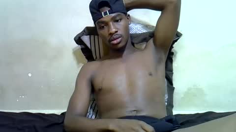 Snapshot of kimzsguyz chatting on March 2, 2026, 7:15 am kimzsguyz online show from March 2, 2026, 7:15 am