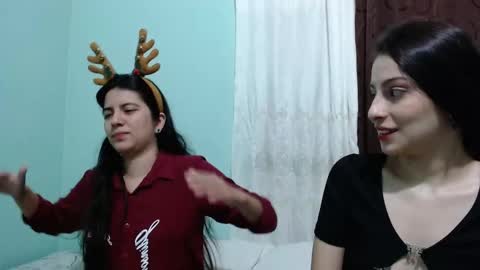 Kim and Zuka online show from December 17, 2025, 3:23 am