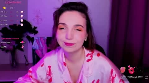 Hazel online show from October 15, 2025, 2:17 pm