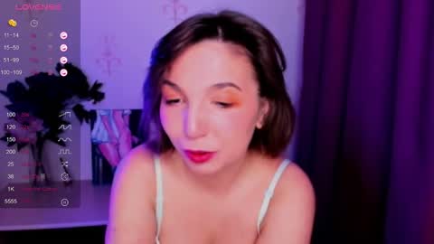 Hazel online show from October 25, 2025, 8:33 am