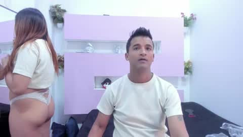 NIKKY AND MAIK online show from September 19, 2025, 2:46 am