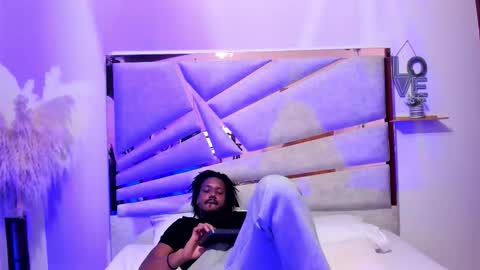 Snapshot of king__ebony chatting on October 14, 2025, 5:08 am king__ebony online show from October 14, 2025, 5:08 am