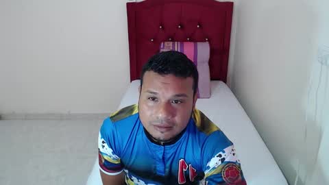 Snapshot of king_leo3 chatting on January 9, 2026, 12:41 pm King LEO online show from January 9, 2026, 12:41 pm