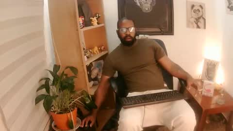 Malik  online show from November 7, 2025, 10:48 am