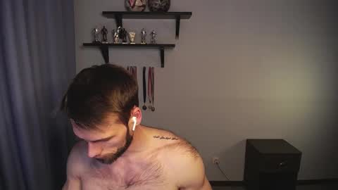 Snapshot of king_pong chatting on December 6, 2024, 9:46 pm king_pong online show from December 6, 2024, 9:46 pm