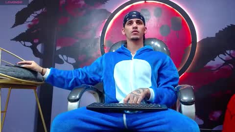 king voy online show from November 2, 2025, 8:11 pm