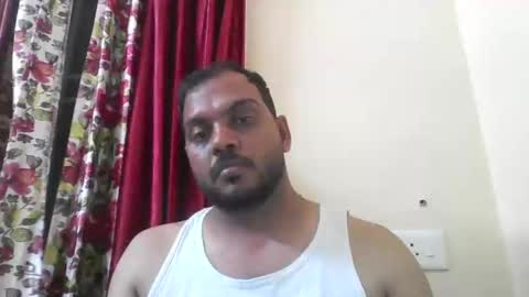 kingalpines1 online show from March 3, 2026, 5:52 pm