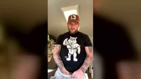 kingcali420_ online show from February 24, 2026, 8:51 pm