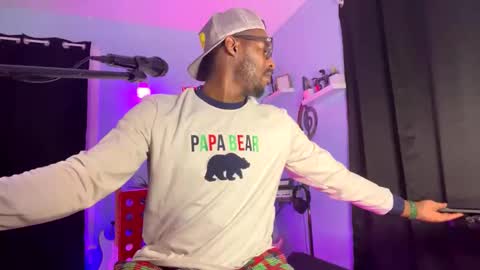 Snapshot of kingcorbra chatting on March 10, 2025, 3:23 am KC online show from March 10, 2025, 3:23 am