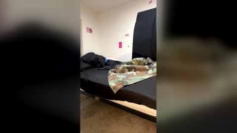 kingecstasyxxxddd online show from March 1, 2026, 7:32 am