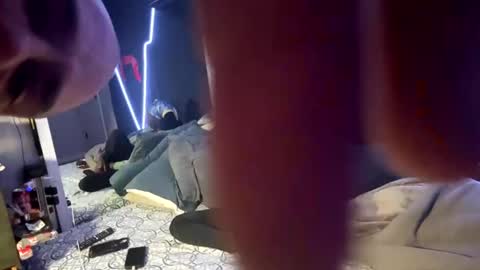 Snapshot of kingemul chatting on November 1, 2025, 9:11 am Emul King online show from November 1, 2025, 9:11 am